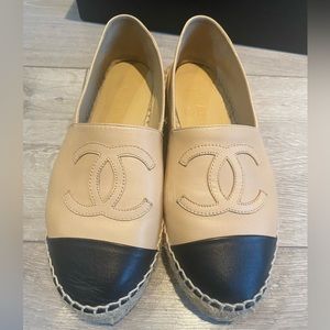 ❣️SOLD❣️ 💯Authentic Chanel Espadrilles, Lambskin Beige & Black, size EU 5